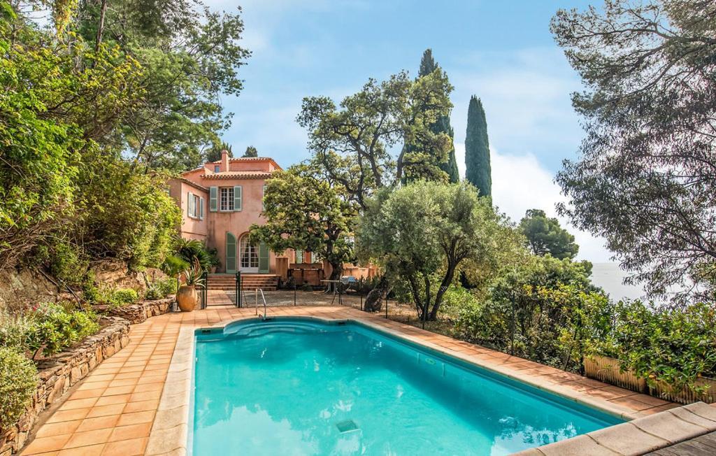 Villa La Malpagne, 400m2 Les Pieds Dans L'eau Rayol-Canadel-sur-Mer